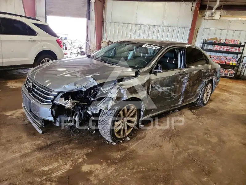 2019 Volkswagen Passat photo