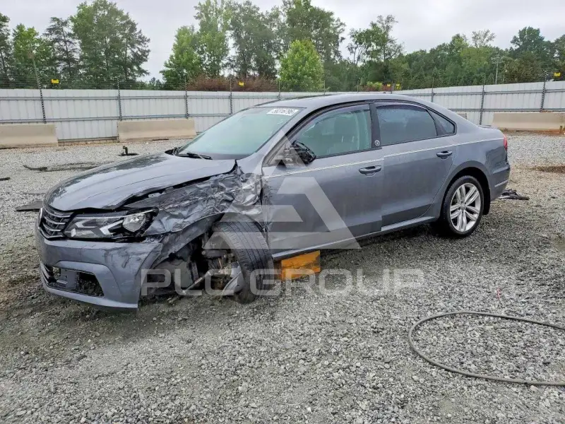 2019 Volkswagen Passat photo