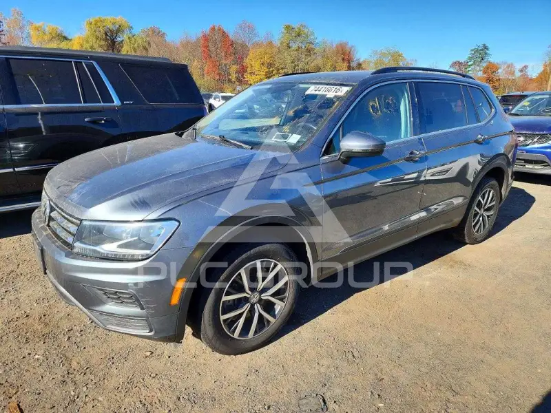 2019 Volkswagen Tiguan фото