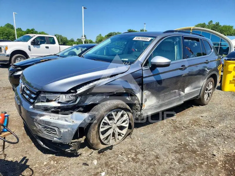 2019 Volkswagen Tiguan photo