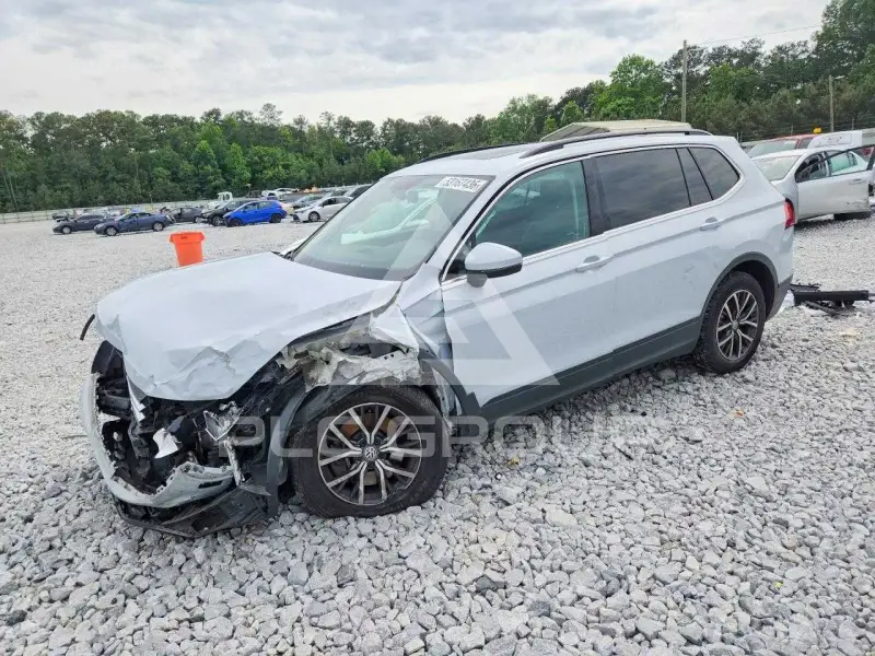 2019 Volkswagen Tiguan photo