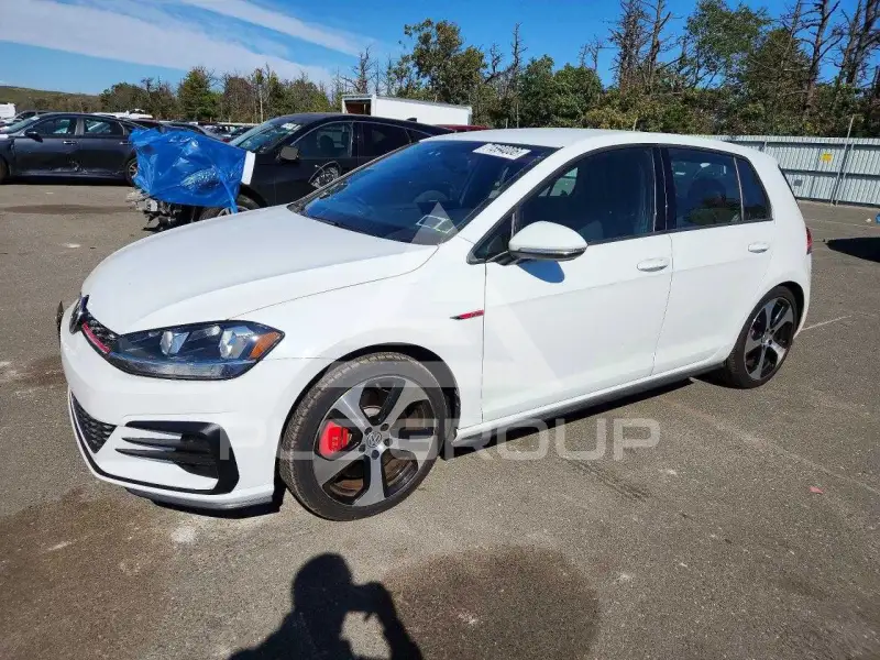 2019 Volkswagen GTI фото