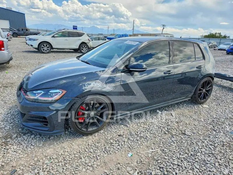 2019 Volkswagen GTI photo