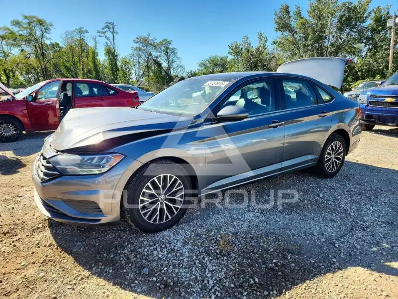 2019 Volkswagen Jetta фото