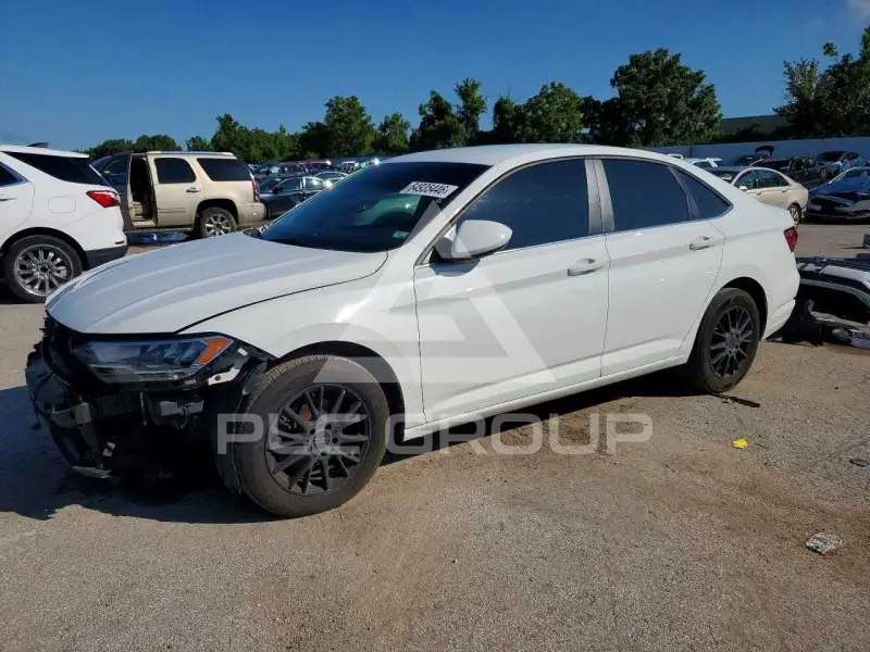 2019 Volkswagen Jetta photo