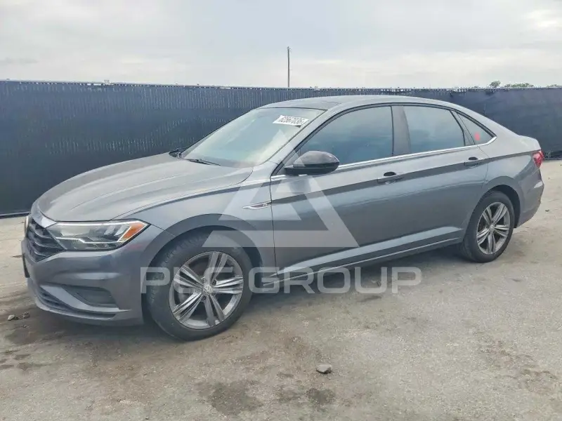 2019 Volkswagen Jetta фото