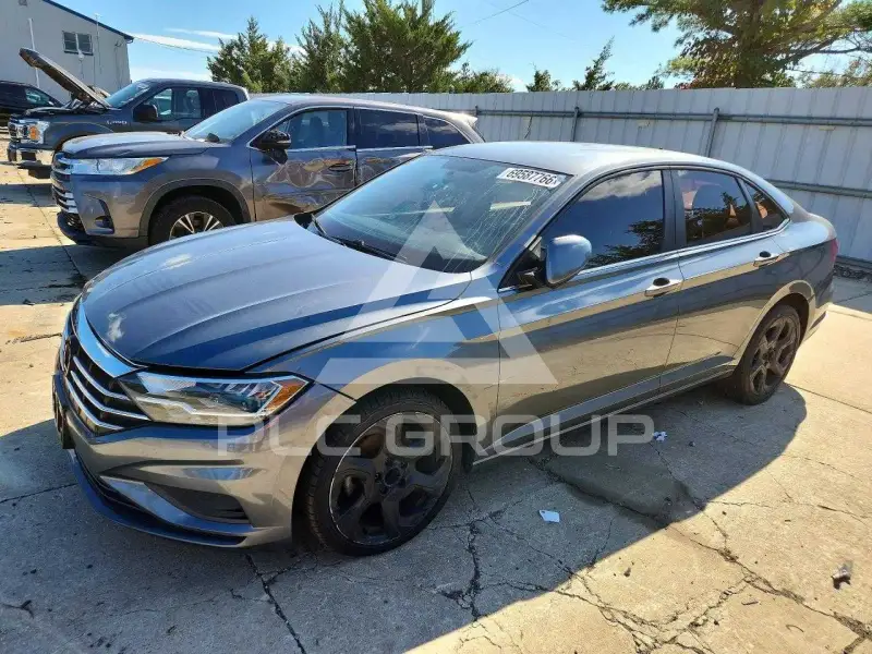 2019 Volkswagen Jetta фото