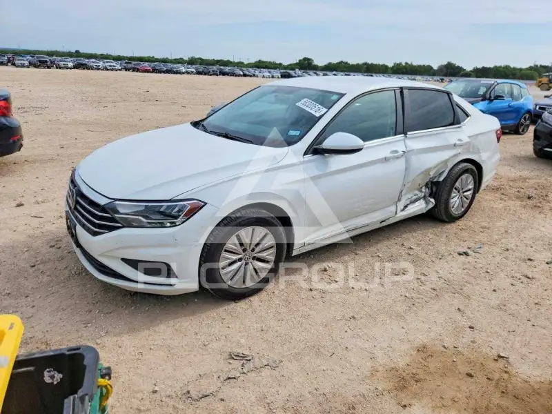 2019 Volkswagen Jetta photo
