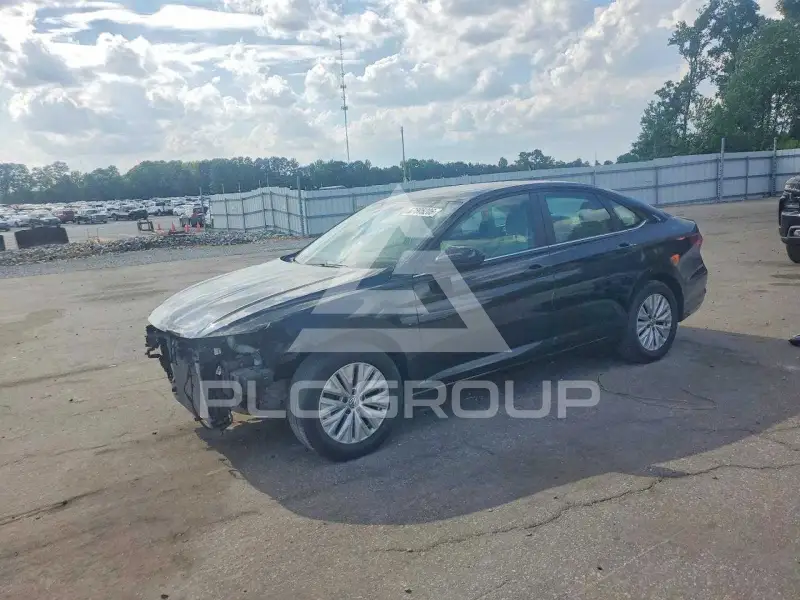 2019 Volkswagen Jetta photo