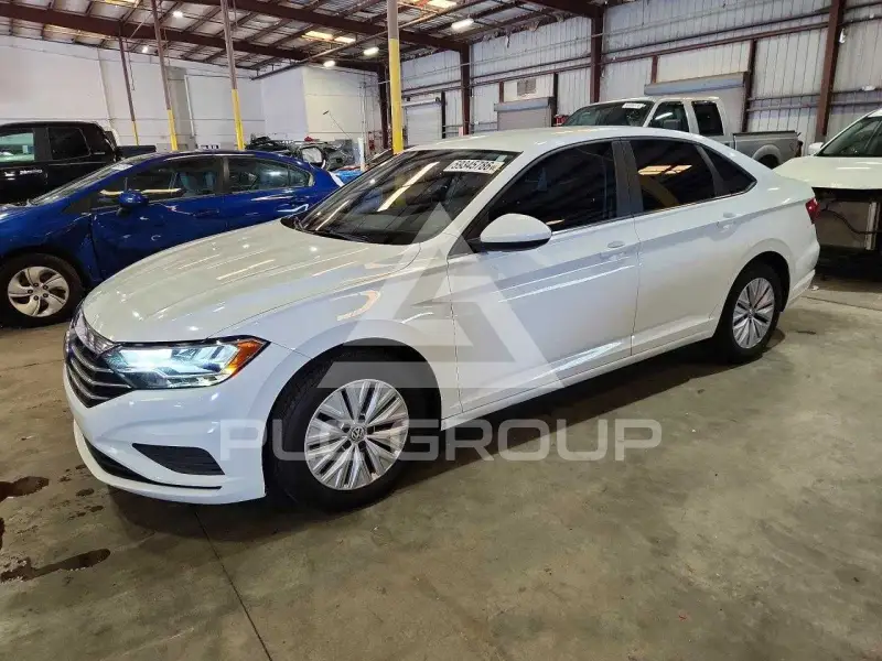 2019 Volkswagen Jetta фото