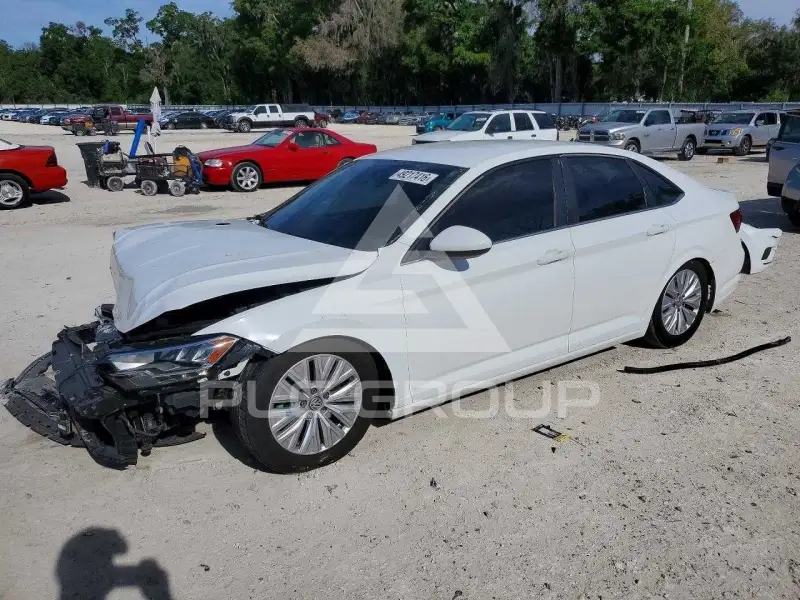 2019 Volkswagen Jetta фото