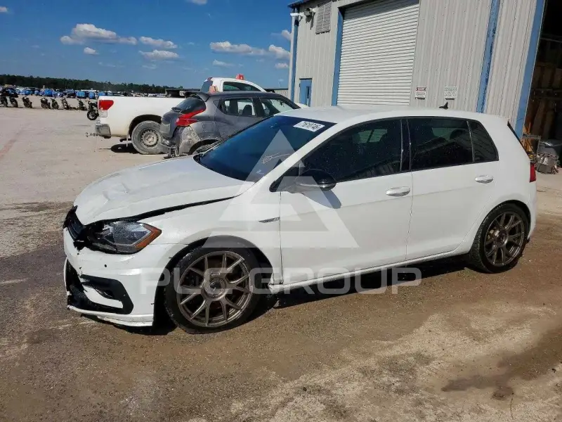 2019 Volkswagen GOLF фото