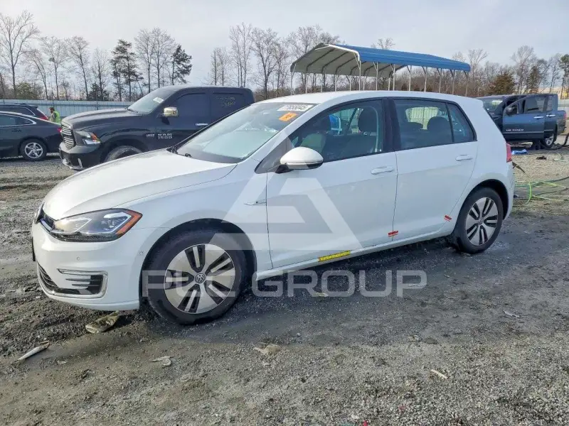 2019 Volkswagen GOLF photo