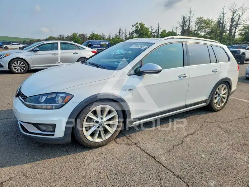 2019 Volkswagen GOLF photo