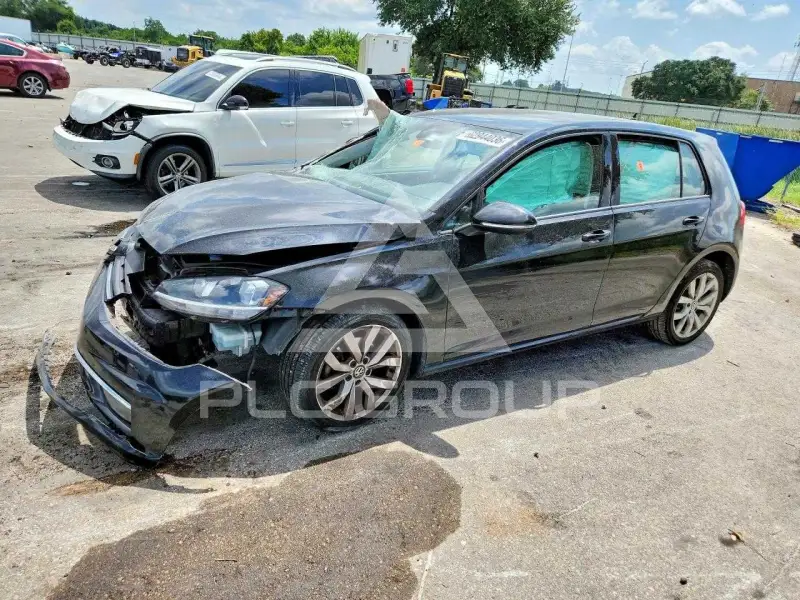 2019 Volkswagen GOLF photo