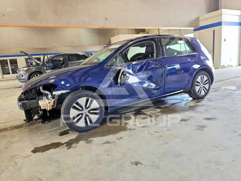 2019 Volkswagen GOLF photo