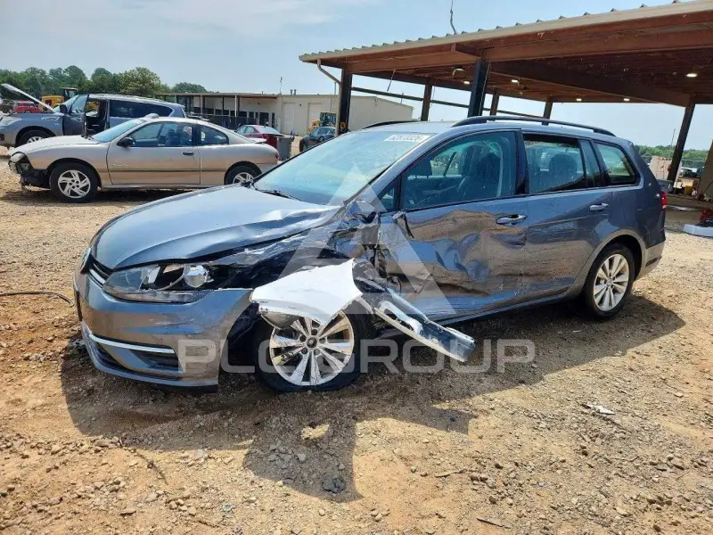 2019 Volkswagen GOLF photo