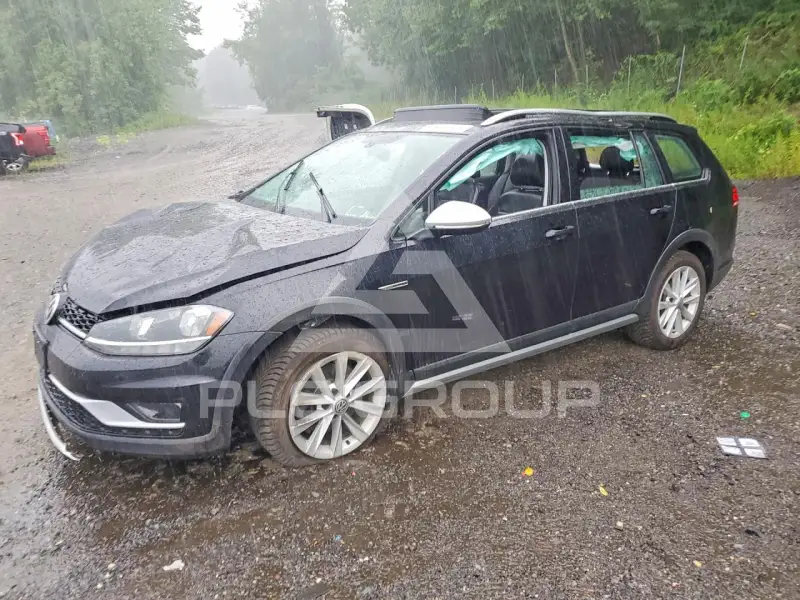 2019 Volkswagen GOLF photo