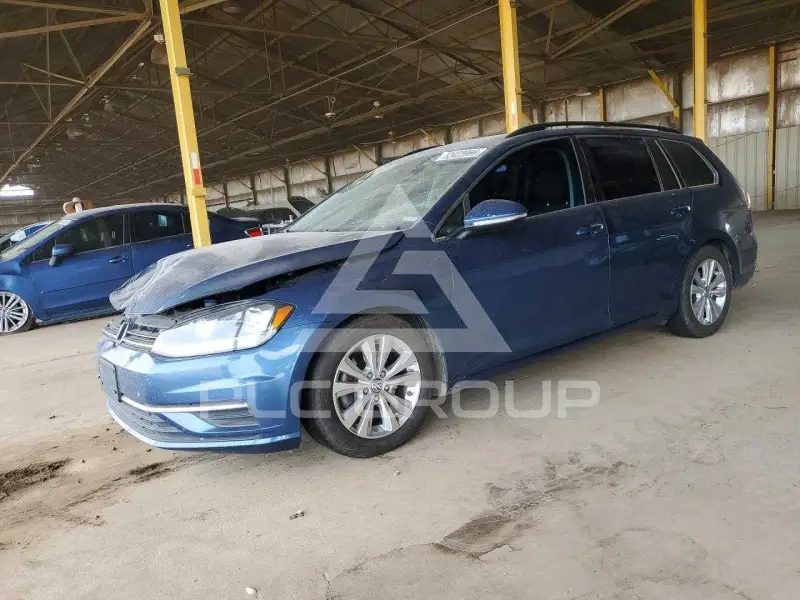 2019 Volkswagen GOLF photo