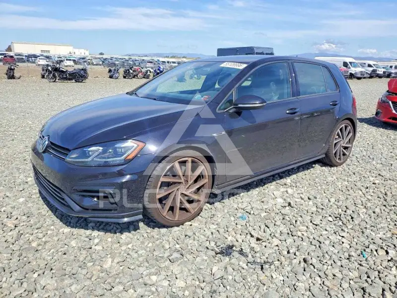 2019 Volkswagen GOLF photo