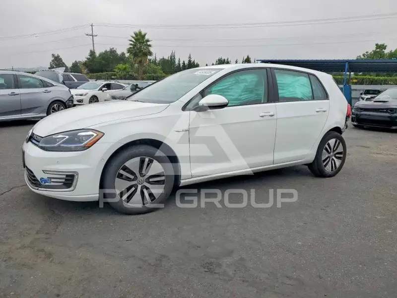 2019 Volkswagen GOLF photo