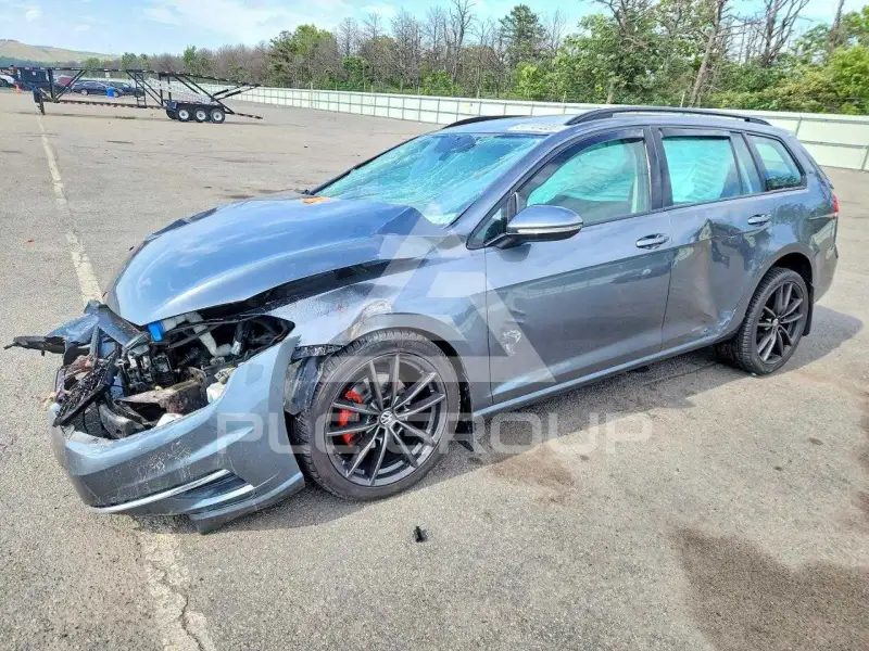 2019 Volkswagen GOLF фото