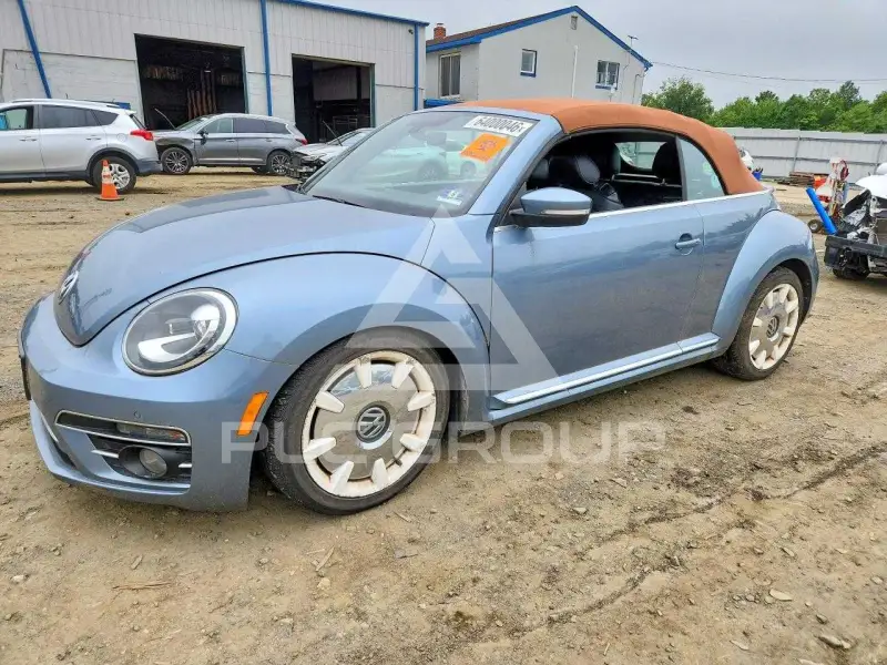 2019 Volkswagen BEETLE фото