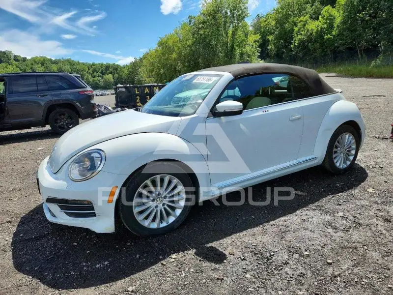 2019 Volkswagen BEETLE фото