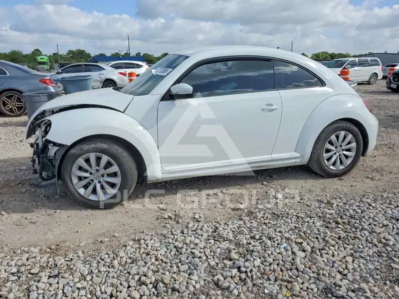 2019 Volkswagen BEETLE фото