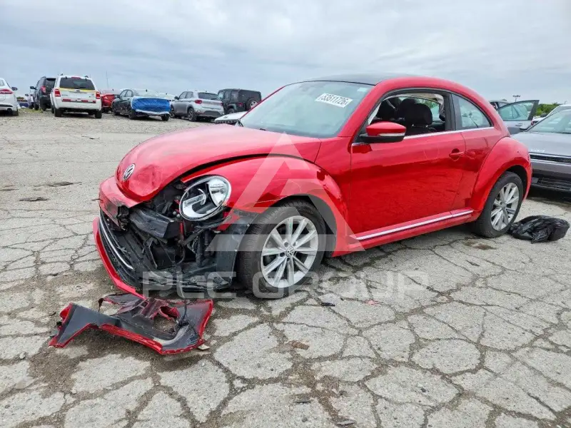 2019 Volkswagen BEETLE фото