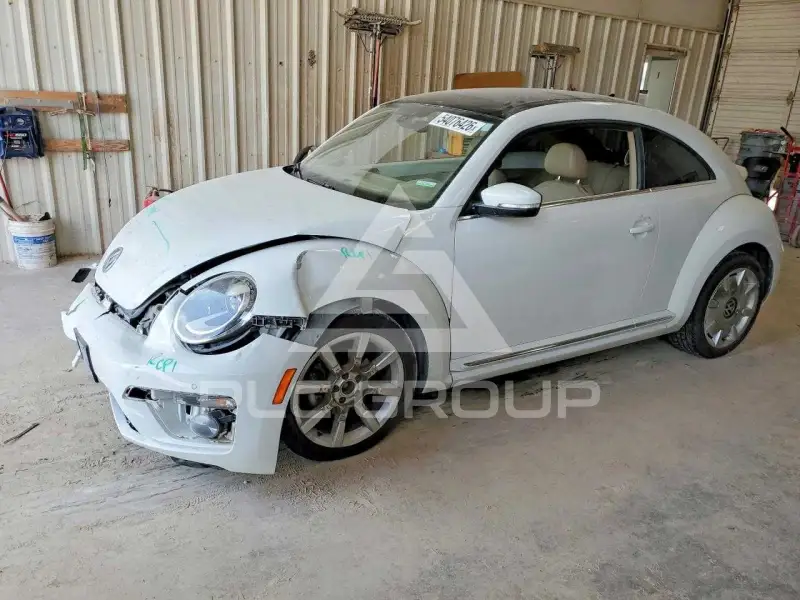 2019 Volkswagen BEETLE фото