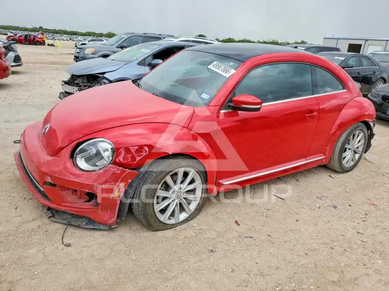 2019 Volkswagen BEETLE photo