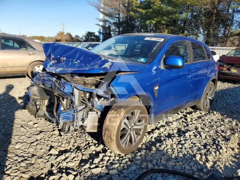 2020 Mitsubishi OUTLANDER photo