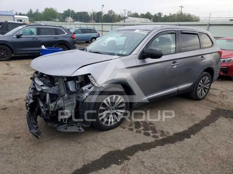 2020 Mitsubishi OUTLANDER фото
