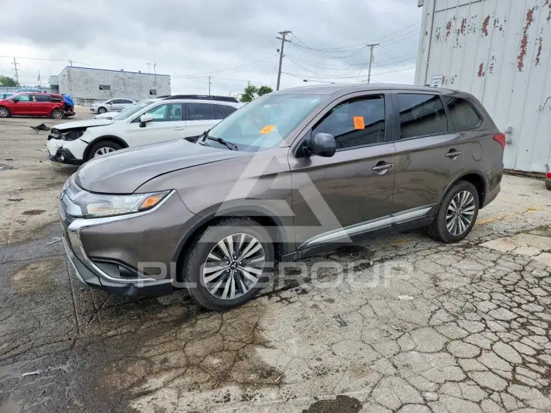 2020 Mitsubishi OUTLANDER фото