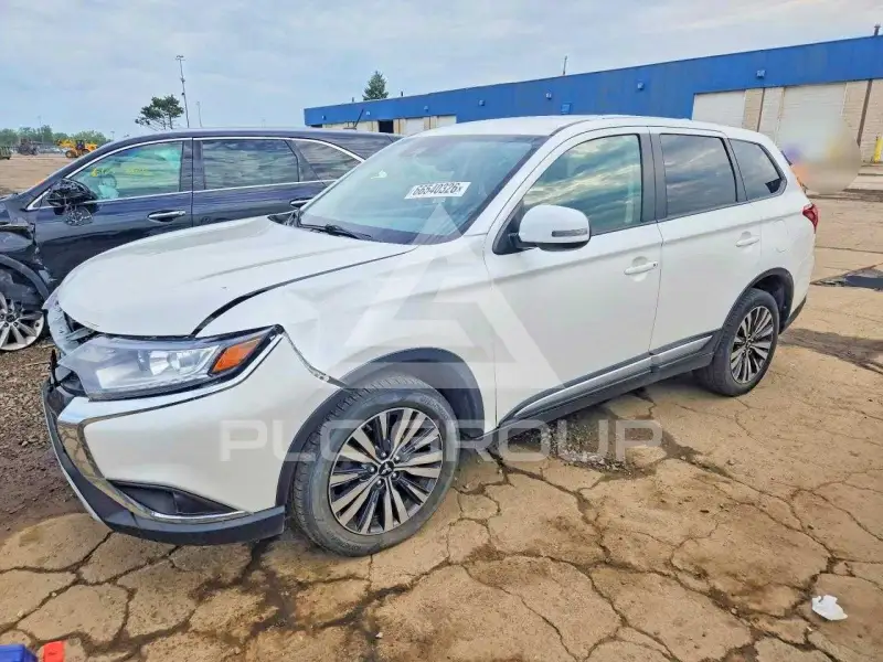 2020 Mitsubishi OUTLANDER фото