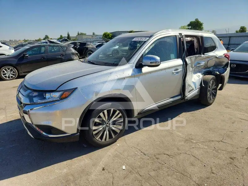 2020 Mitsubishi OUTLANDER photo