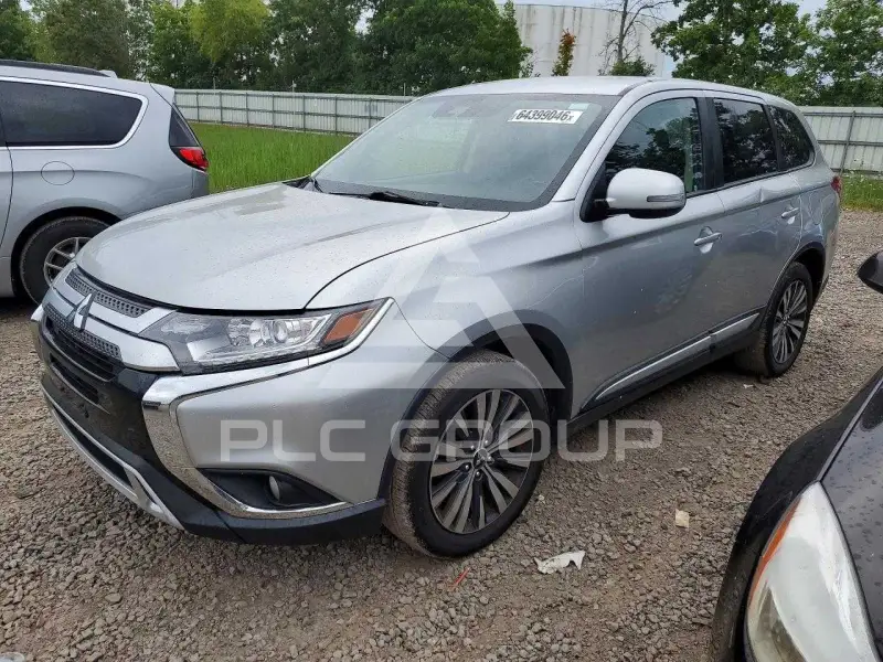 2020 Mitsubishi OUTLANDER photo