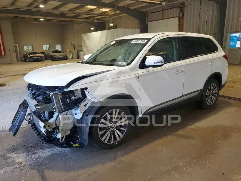 2020 Mitsubishi OUTLANDER фото