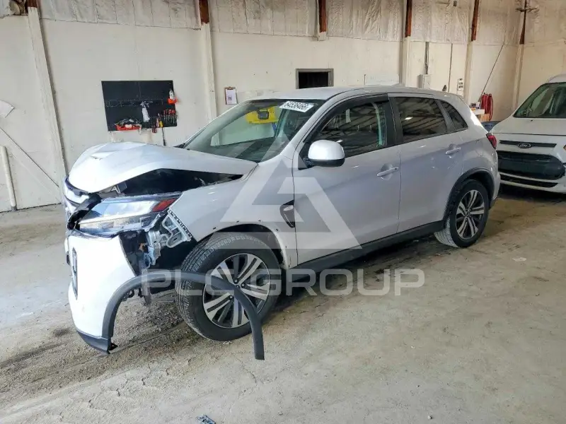 2020 Mitsubishi OUTLANDER фото
