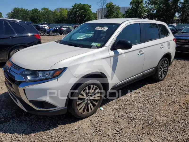 2020 Mitsubishi OUTLANDER фото