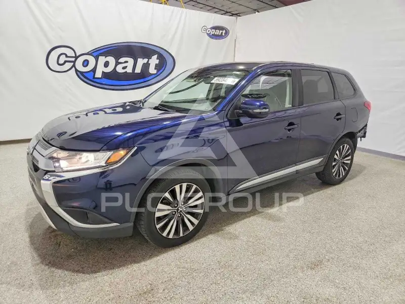 2020 Mitsubishi OUTLANDER photo