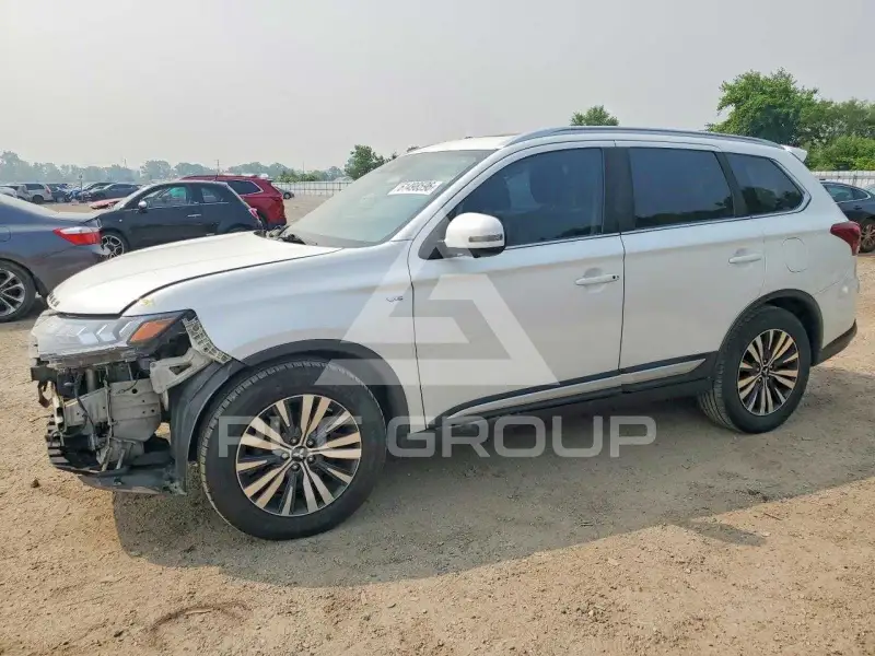 2020 Mitsubishi OUTLANDER фото