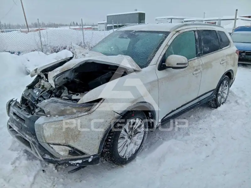 2020 Mitsubishi OUTLANDER фото