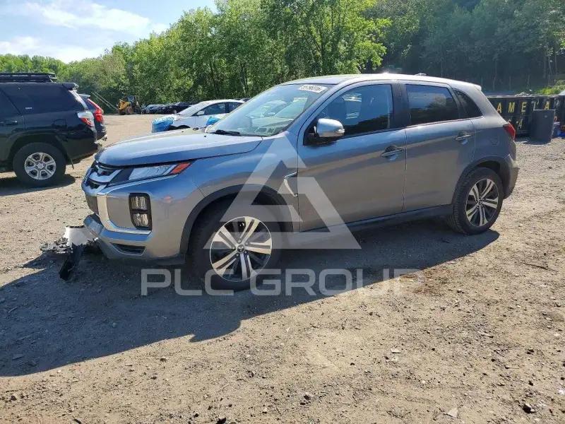 2020 Mitsubishi OUTLANDER photo