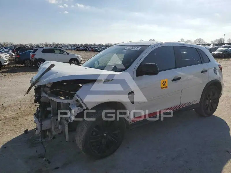 2020 Mitsubishi OUTLANDER фото