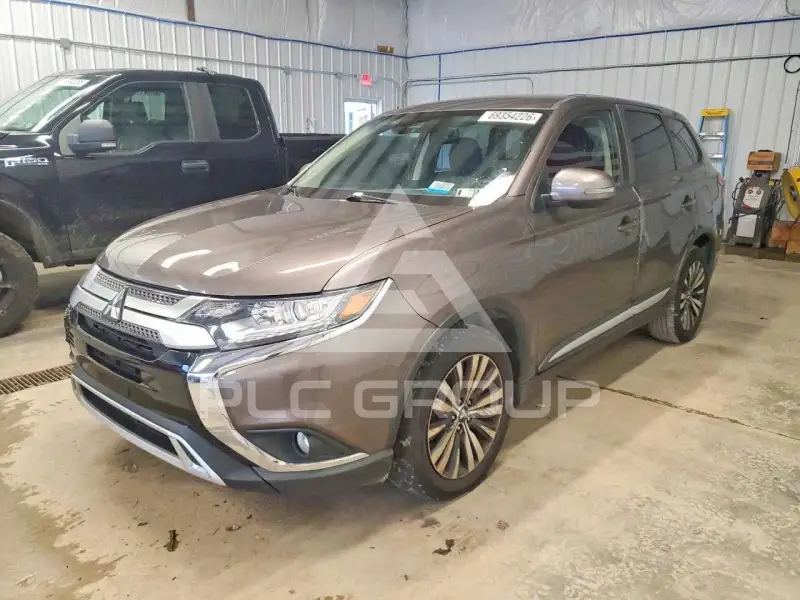 2020 Mitsubishi OUTLANDER фото