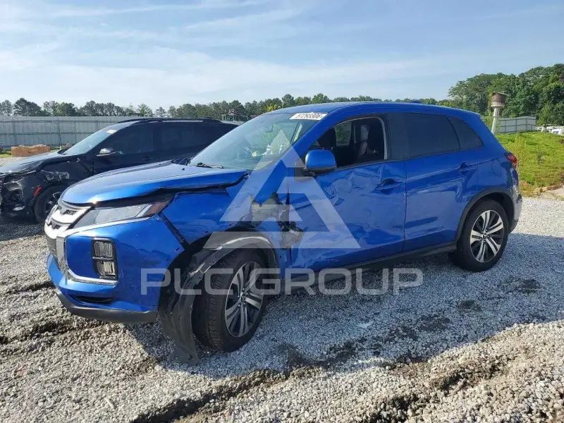 2020 Mitsubishi OUTLANDER photo