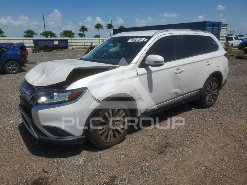 2020 Mitsubishi OUTLANDER фото