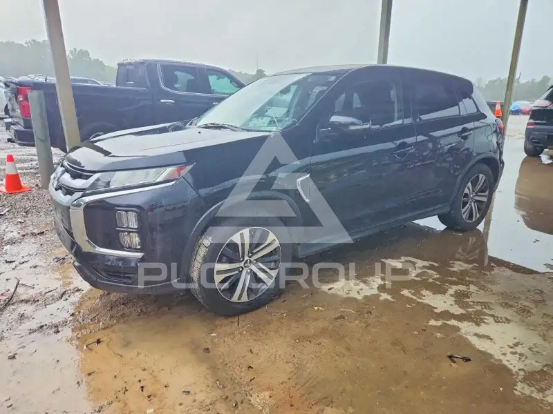 2020 Mitsubishi OUTLANDER photo
